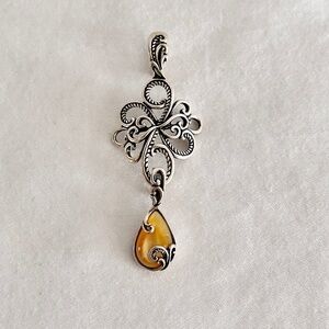 Carolyn Pollack Vintage Sterling Silver Yellow Mother of Pearl 2 in 1 pendant